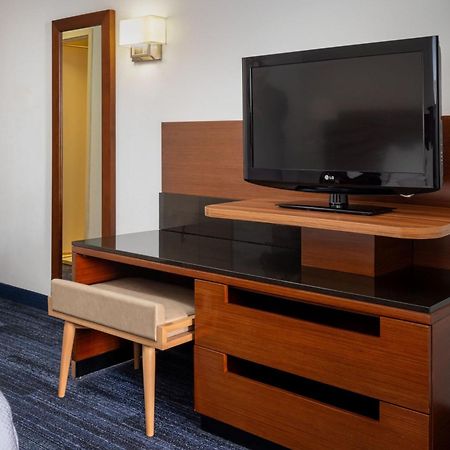 Fairfield Inn & Suites By Marriott Smithfield Exteriör bild