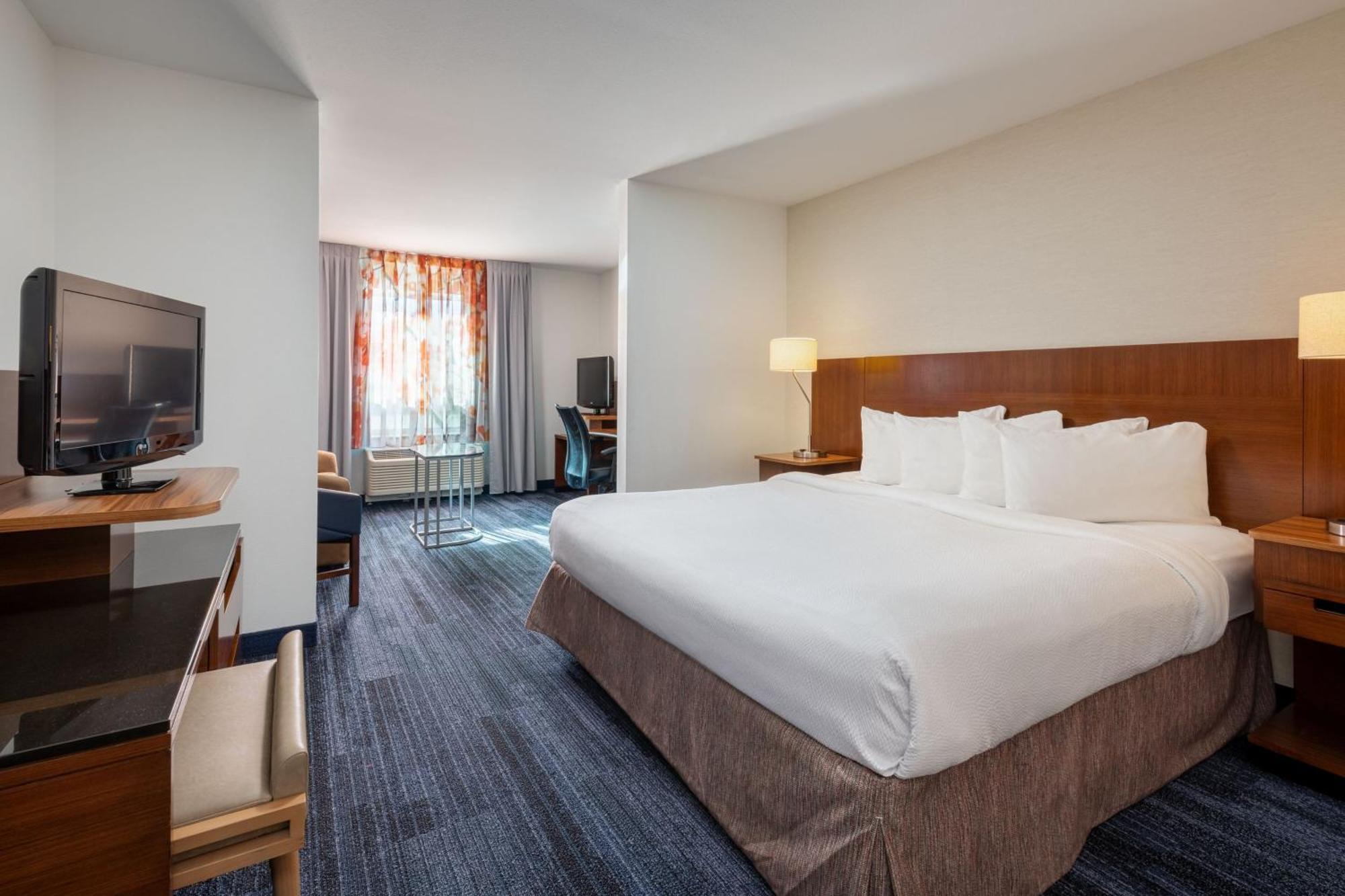 Fairfield Inn & Suites By Marriott Smithfield Exteriör bild