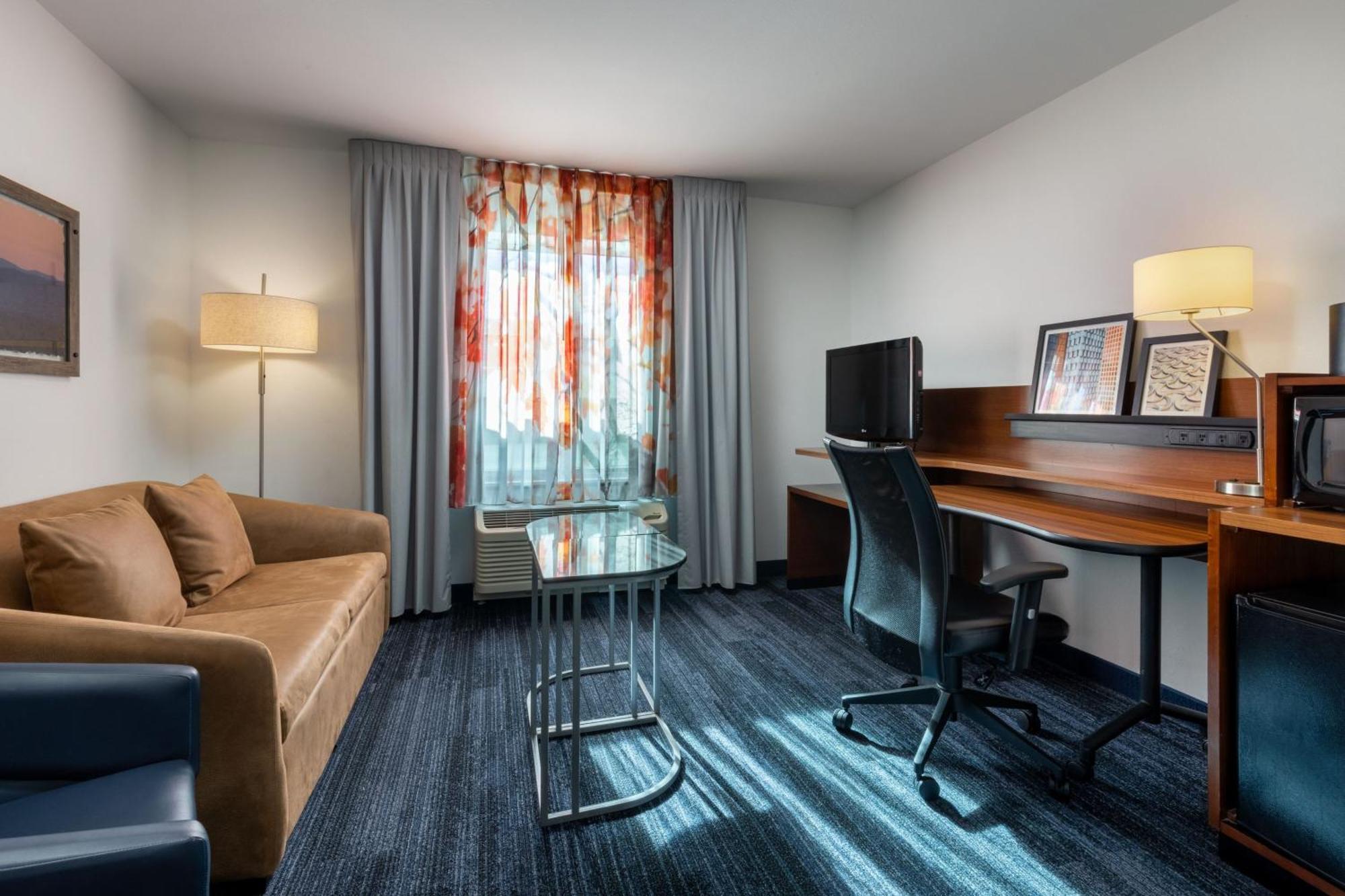 Fairfield Inn & Suites By Marriott Smithfield Exteriör bild