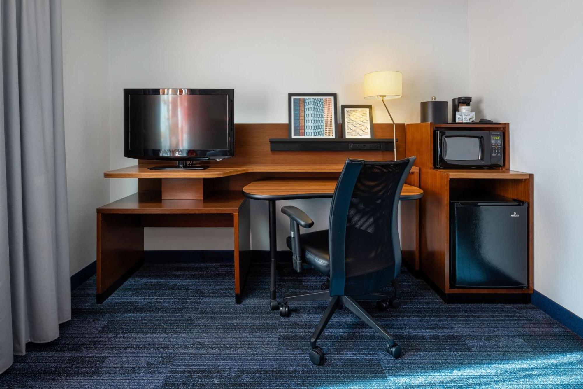 Fairfield Inn & Suites By Marriott Smithfield Exteriör bild