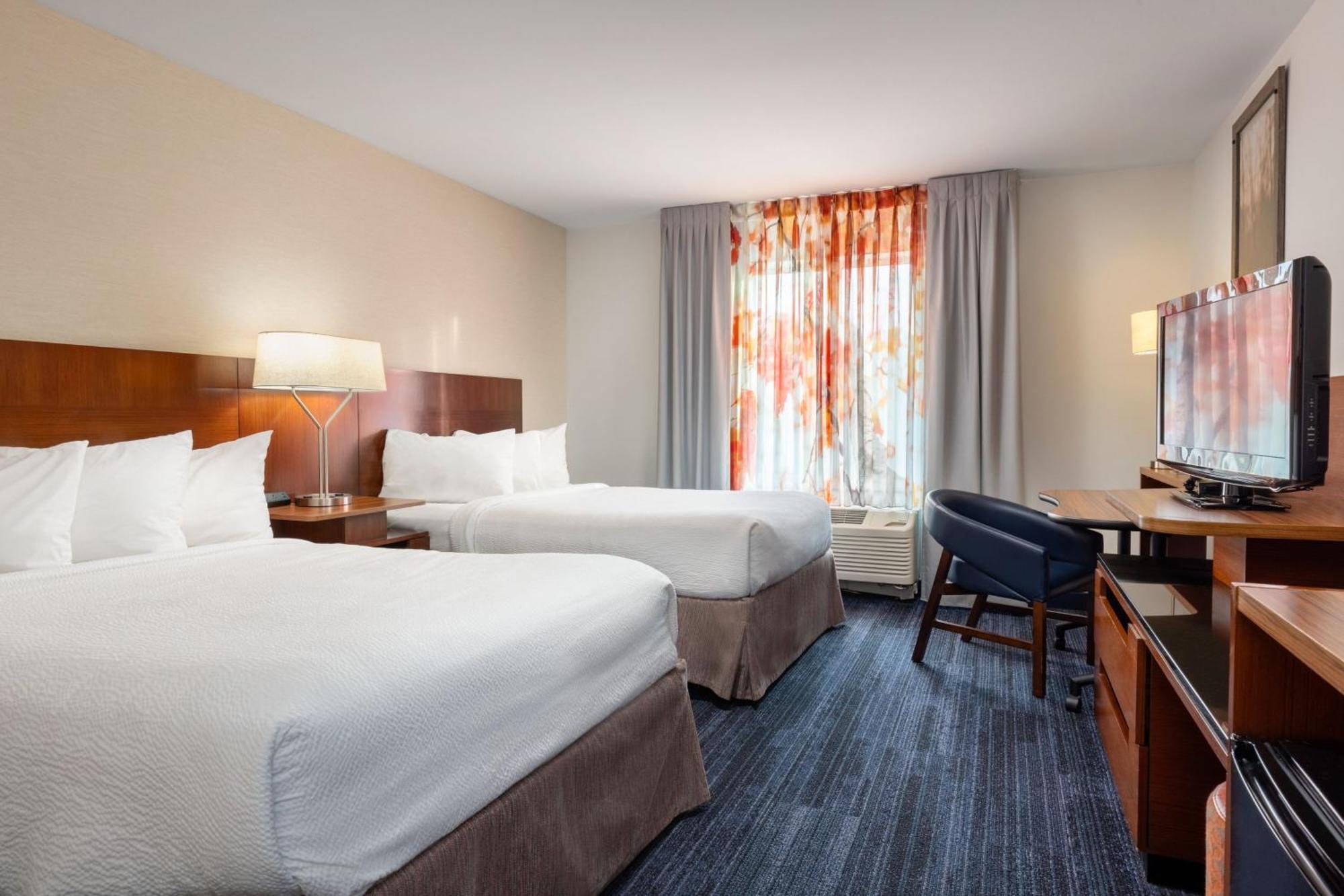 Fairfield Inn & Suites By Marriott Smithfield Exteriör bild