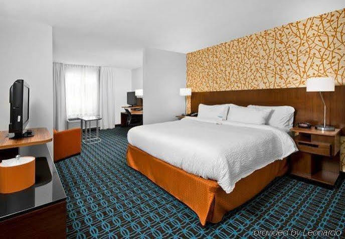 Fairfield Inn & Suites By Marriott Smithfield Exteriör bild